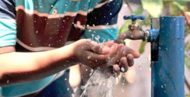 Cómo aislar las tuberías de suministro de agua 4 Cómo aislar las tuberías de suministro de agua